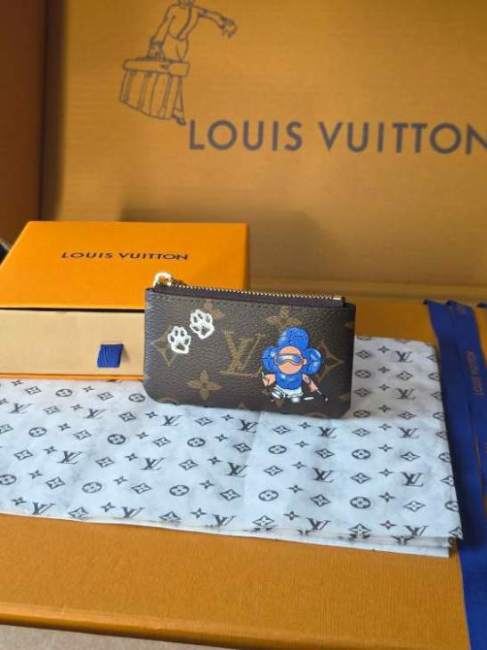 Picture of Louis Vuitton Wallets _SKUfw212757491fw